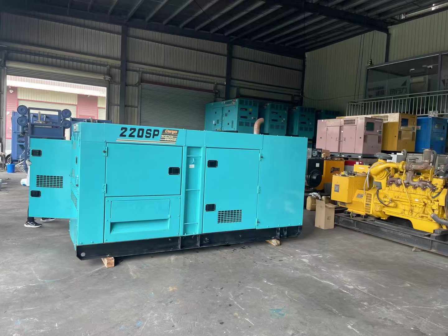 神湾镇800kW 柴油发电机的输出电流波动范围是多少？